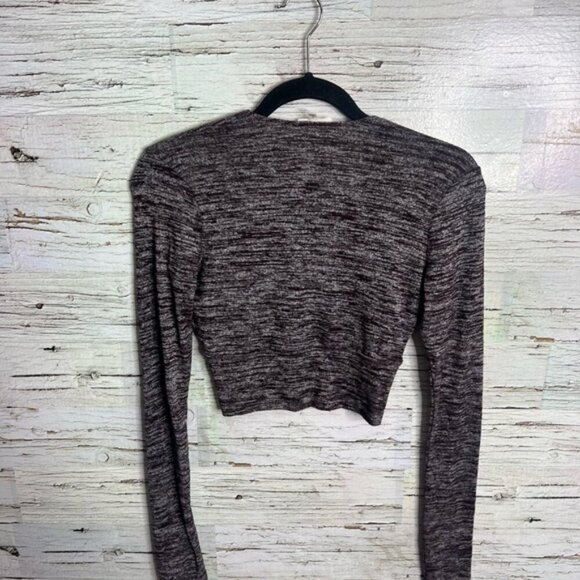 Aritzia Wilfred Free Bridgette Plunge V-Neck Long Sleeve Crop Top small - Picture 8 of 8